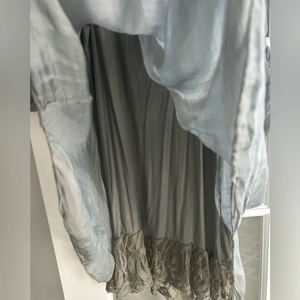 Nina Kendosa Silk Green Gray Blouse with Jersey ruffled Liner in size large NWT - Picture 5 of 16